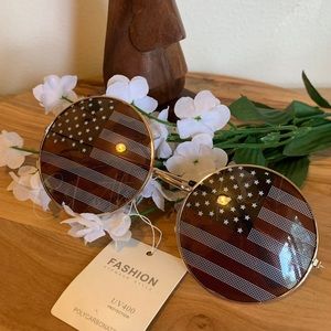 Round American Flag Gold Rimmed Sunglasses
